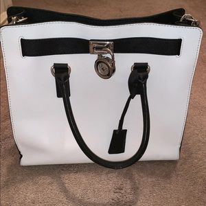 Michael Kors Hamilton Large Purse Black & White
